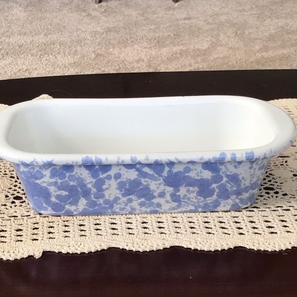 Other - Bennington pottery loaf pan. Dishwasher and oven safe